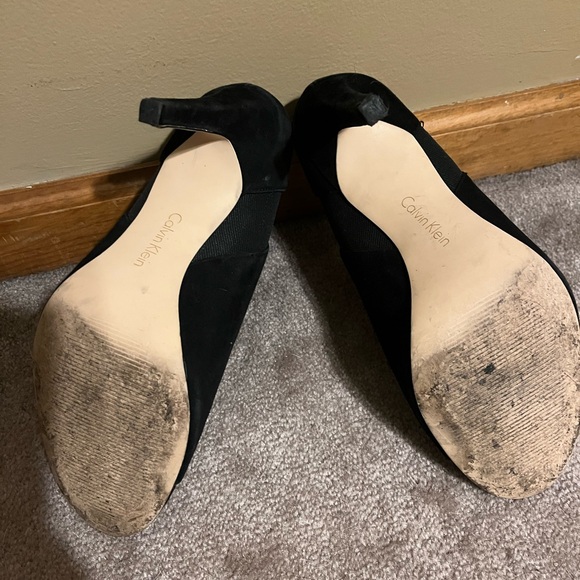 Calvin Klein Suede heels - Picture 3 of 7